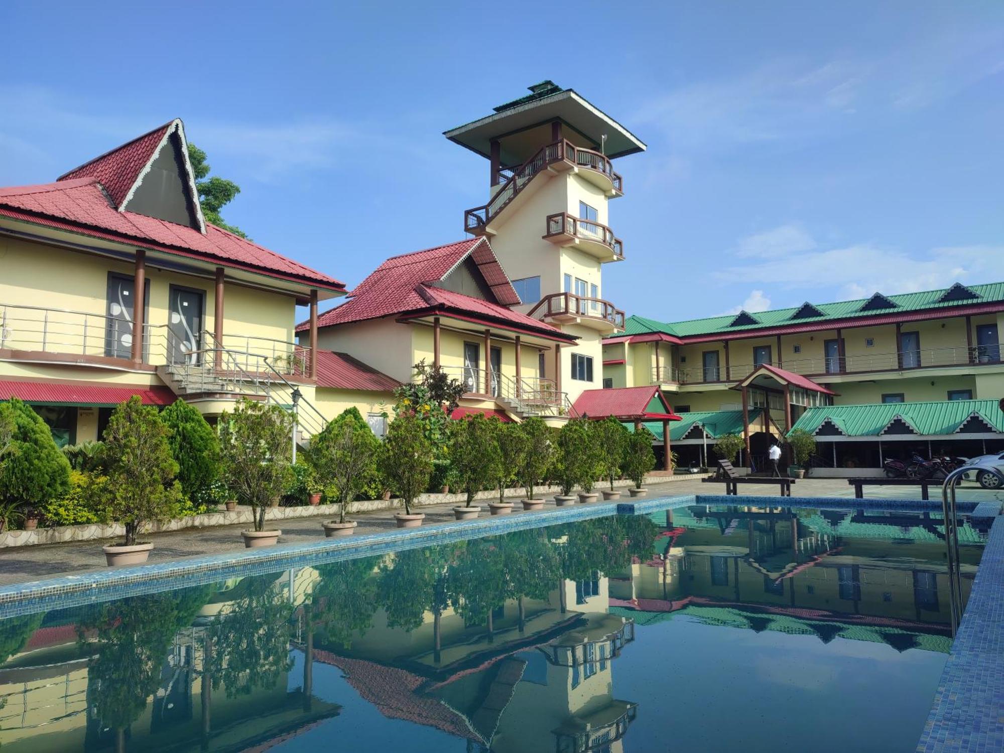 Maa Greenary View - A Holiday Resort Alipur Duar Екстер'єр фото