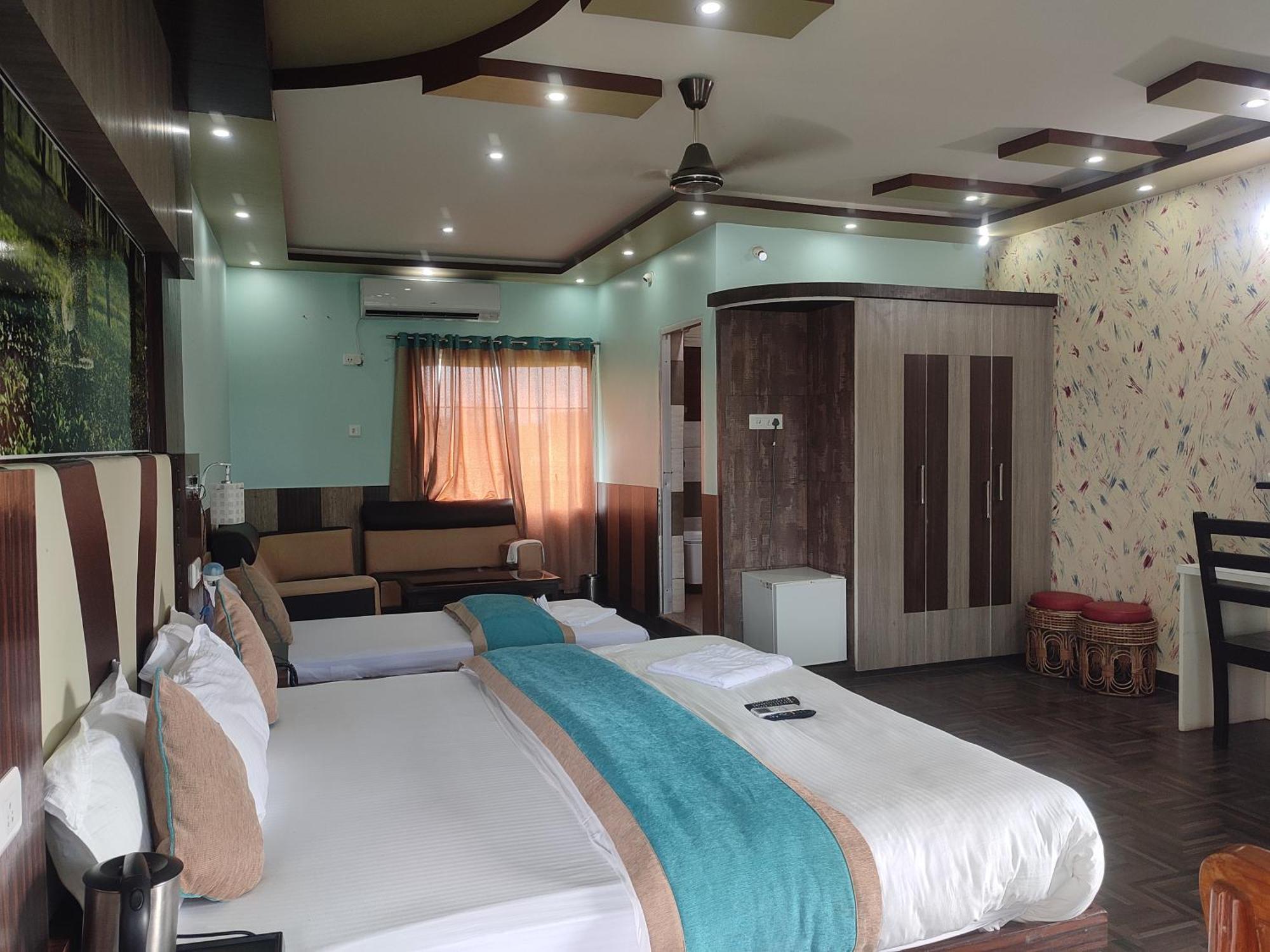Maa Greenary View - A Holiday Resort Alipur Duar Екстер'єр фото